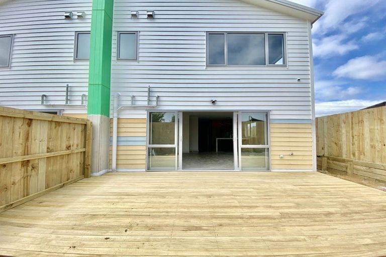 Photo of property in 1b Surrey Street, Manurewa, Auckland, 2102