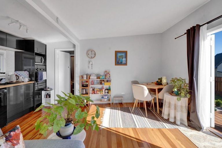 Photo of property in 20c Gordon Street, Glen Avon, New Plymouth, 4312