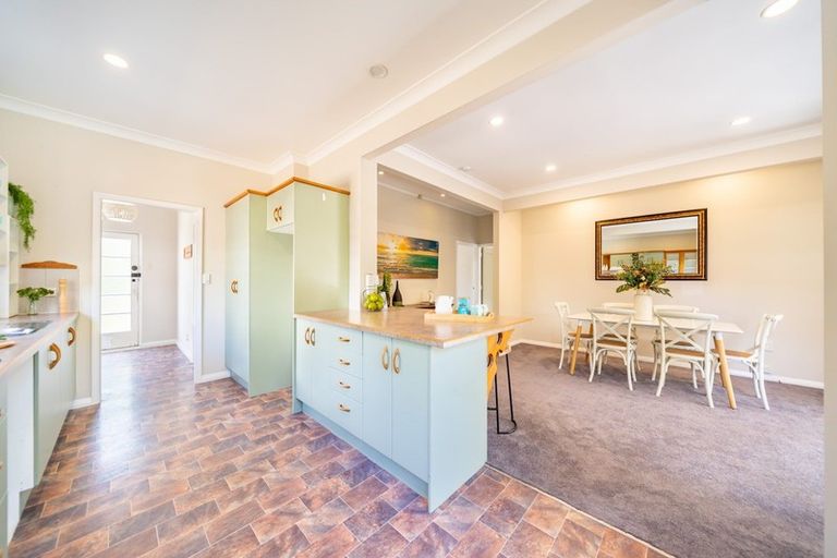 Photo of property in 14 Malone Road, Waterloo, Lower Hutt, 5011