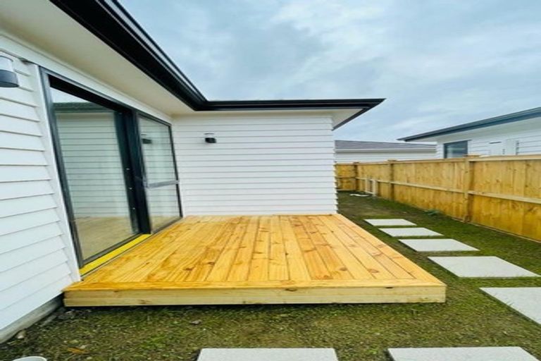 Photo of property in 9 Leatherwood Road, Takanini, 2110