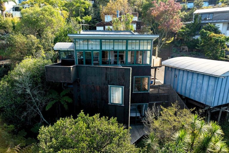 Photo of property in 6 Gannet Point, Rothesay Bay, Auckland, 0630