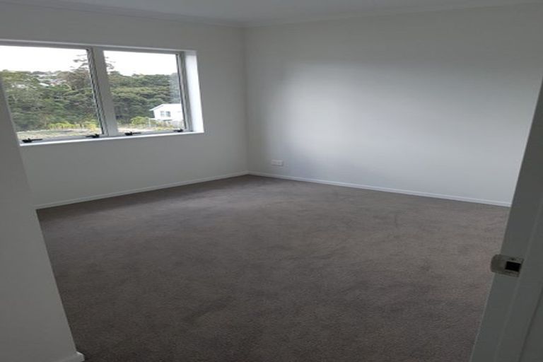 Photo of property in 9 Manutewhau Road, Massey, Auckland, 0614