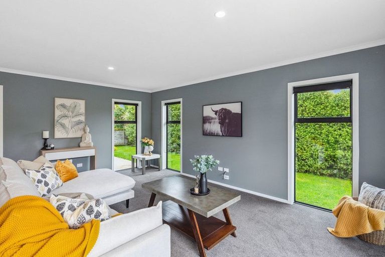 Photo of property in 35 Gallipoli Place, Paraparaumu, 5032