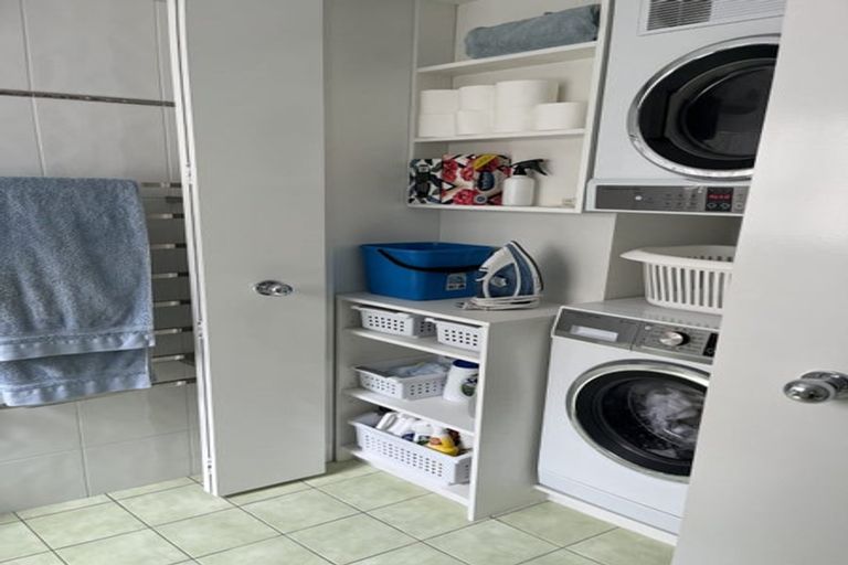 Photo of property in 130u1 Oriental Parade, Oriental Bay, Wellington, 6011
