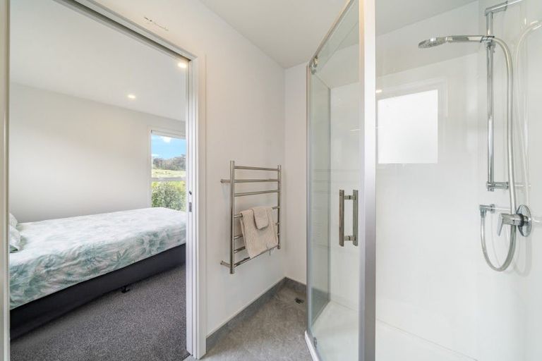 Photo of property in 54 Koreke Close, Kenepuru, Porirua, 5022