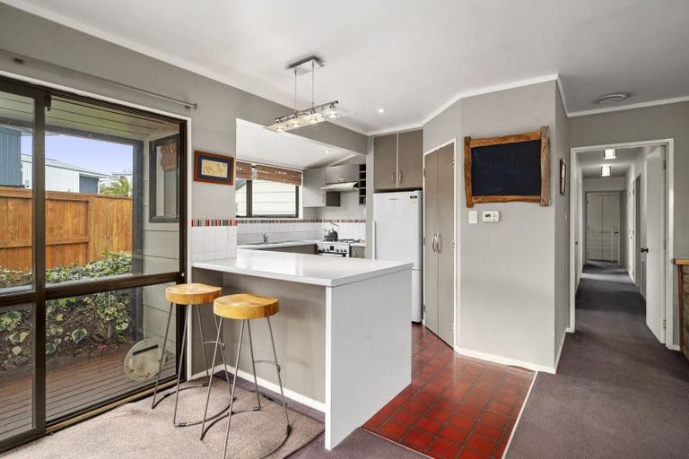 Photo of property in 43 Saint James Street, Richmond Heights, Taupo, 3330