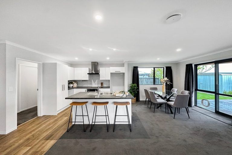 Photo of property in 31 Makawe Roa Street, Marshland, Christchurch, 8083