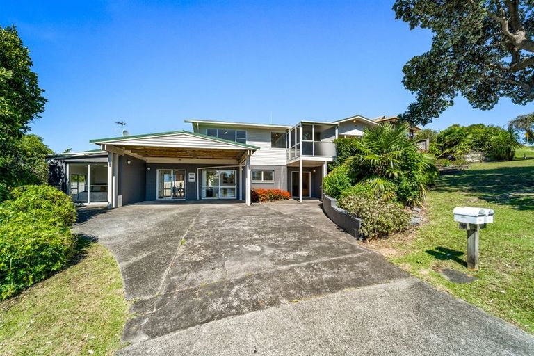 Photo of property in 10 Helvetia Drive, Browns Bay, Auckland, 0630