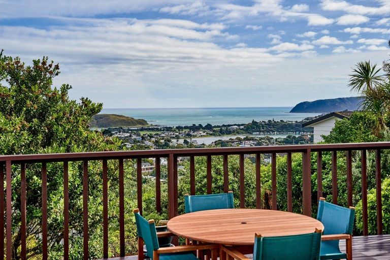 Photo of property in 36 Mercury Way, Whitby, Porirua, 5024