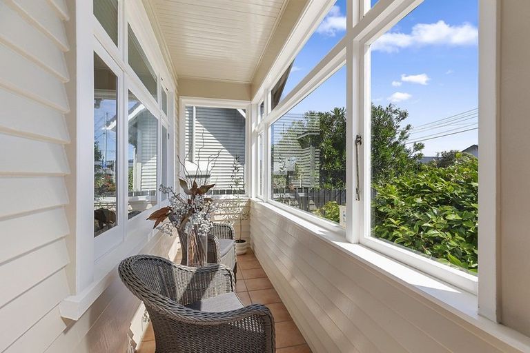 Photo of property in 8 Strathavon Road, Miramar, Wellington, 6022