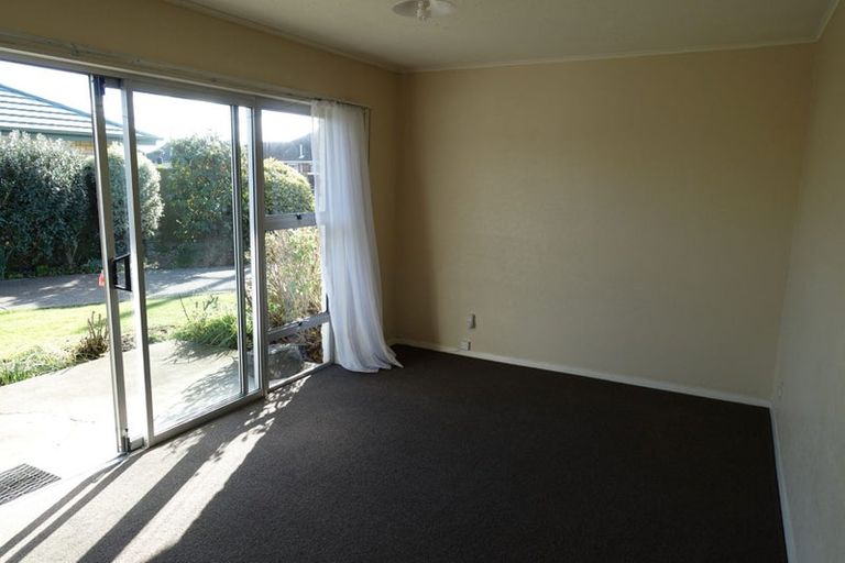 Photo of property in 2/49 Worthy Street, Ilam, Christchurch, 8041