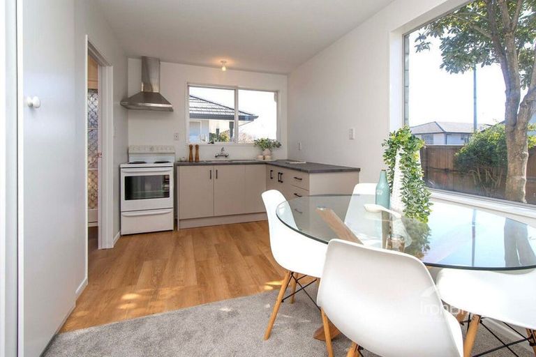 Photo of property in 1/72 Waratah Street, Avondale, Christchurch, 8061