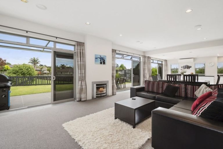 Photo of property in 54 Merriman Place, Pyes Pa, Tauranga, 3112