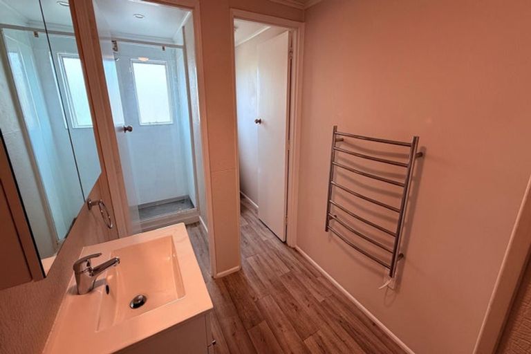 Photo of property in 2/29 Brockworth Place, Riccarton, Christchurch, 8011