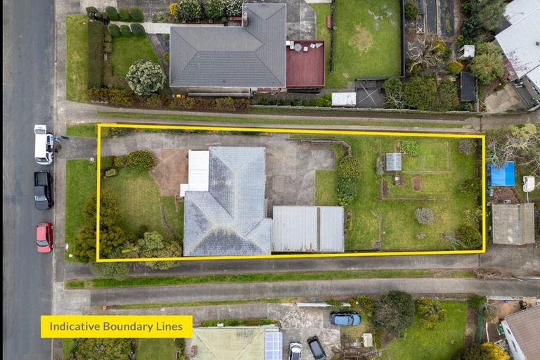 Photo of property in 10 Greenhill Crescent, Pakuranga, Auckland, 2010