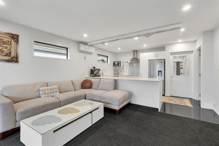 Photo of property in 37 Packard Crescent, Halswell, Christchurch, 8025