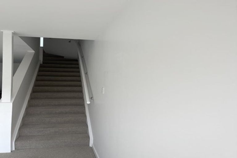 Photo of property in 57 Rua Kai Way, Brooklyn, Wellington, 6021