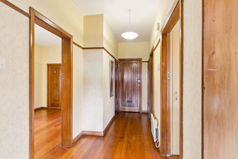 Photo of property in 9a Stowe Hill, Thorndon, Wellington, 6011