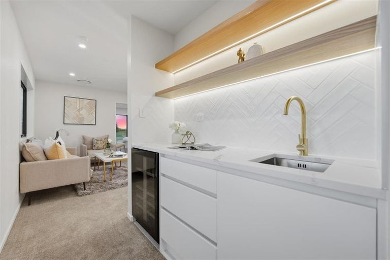 Photo of property in 47 Derbyshire Lane, Karaka, Papakura, 2580