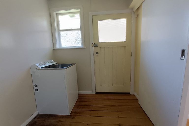 Photo of property in 33 Jillett Street, Titahi Bay, Porirua, 5022