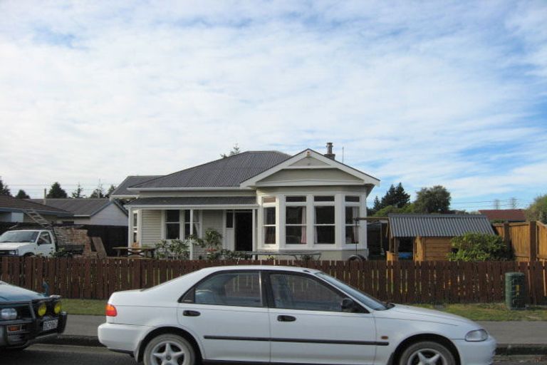 Photo of property in 38 Epsom Road, Sockburn, Christchurch, 8042
