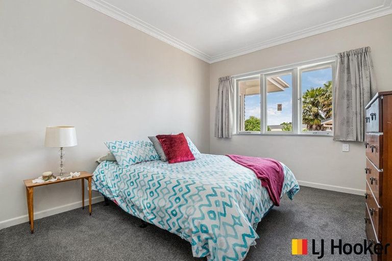 Photo of property in 37 Hooper Avenue, Pukekohe, 2120