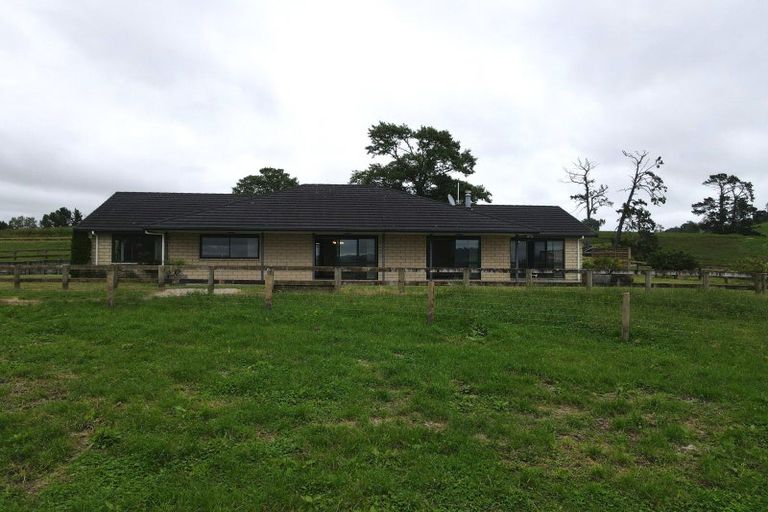 Photo of property in 196 Happy Valley Road, Owhiro Bay, Wellington, 6023