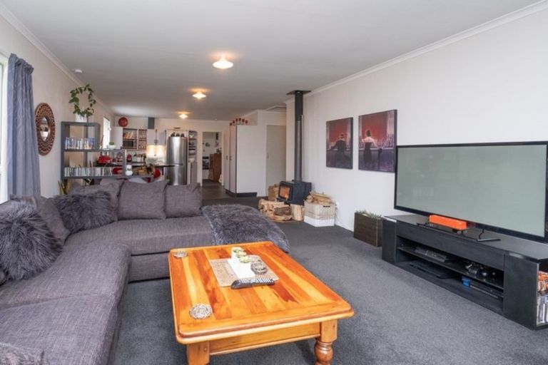 Photo of property in 22 Craig Street, Stratford, 4332