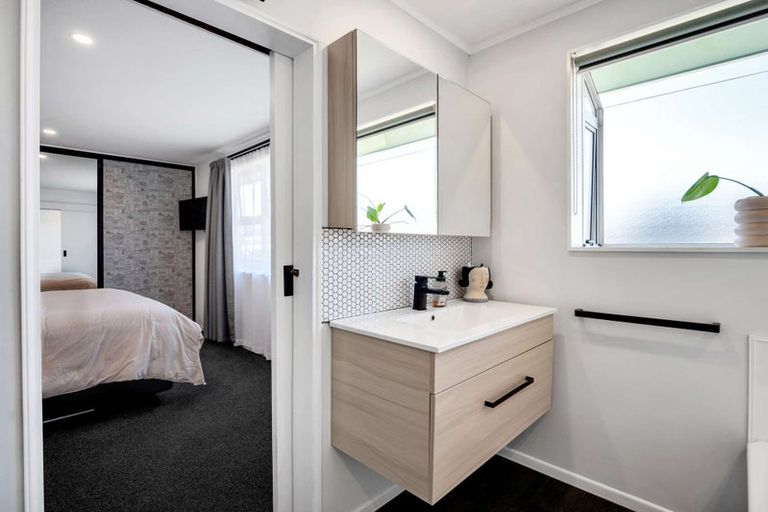 Photo of property in 23 Charles Street, Weston, Oamaru, 9401