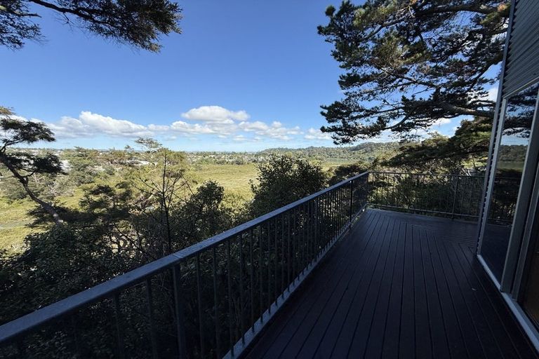 Photo of property in 89 Pemberton Avenue, Bayview, Auckland, 0629