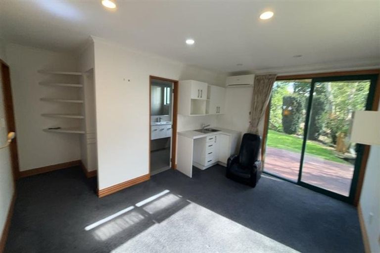 Photo of property in 44b Victoria Road, New Plymouth, 4310