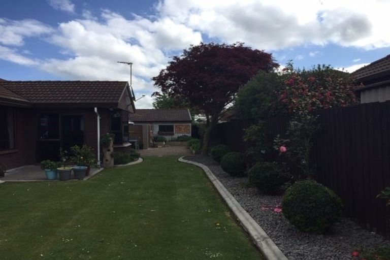 Photo of property in 51 Arcon Drive, Broomfield, Christchurch, 8042