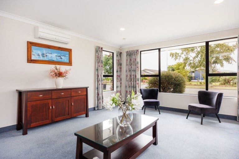 Photo of property in 123 Amberley Avenue, Highbury, Palmerston North, 4412