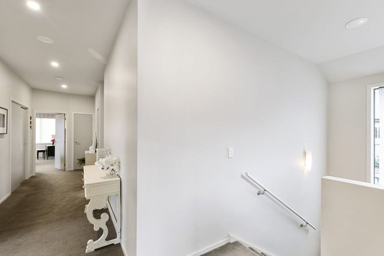 Photo of property in 5 Winsley Terrace, Churton Park, Wellington, 6037