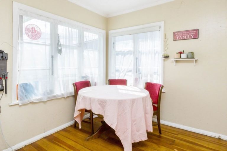 Photo of property in 83 Miro Street, Trentham, Upper Hutt, 5018