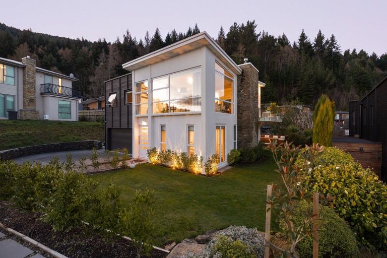 Photo of property in St Andrews Park, 66 Highview Terrace, Queenstown, 9300