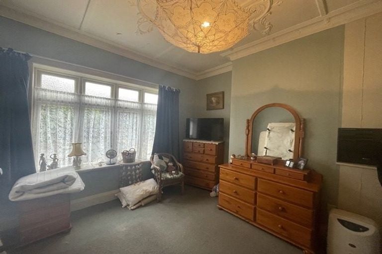 Photo of property in 35 Cole Street, Caversham, Dunedin, 9012