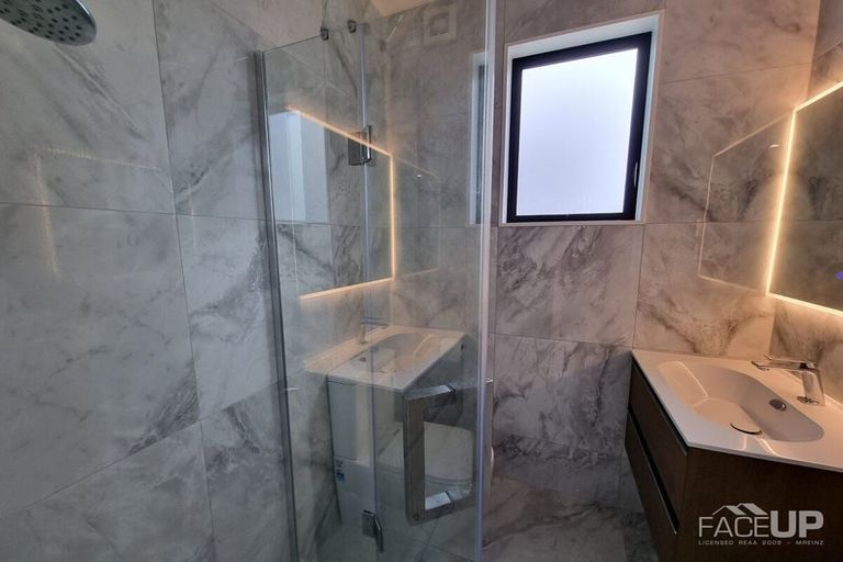 Photo of property in 26 Hea Road, Hobsonville, Auckland, 0616