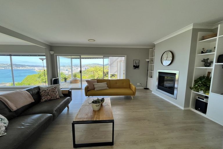 Photo of property in 18 Rama Crescent, Khandallah, Wellington, 6035