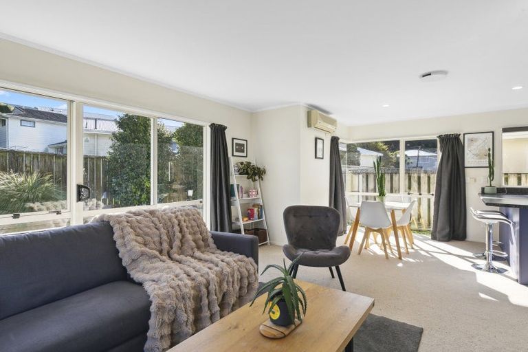 Photo of property in 3/85 Broderick Road, Johnsonville, Wellington, 6037