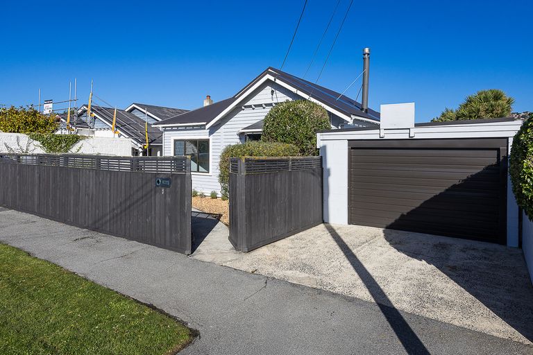 Photo of property in 8 Corunna Street, Saint Kilda, Dunedin, 9012