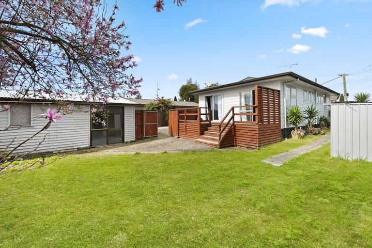 Photo of property in 14 Filmer Place, Melville, Hamilton, 3206