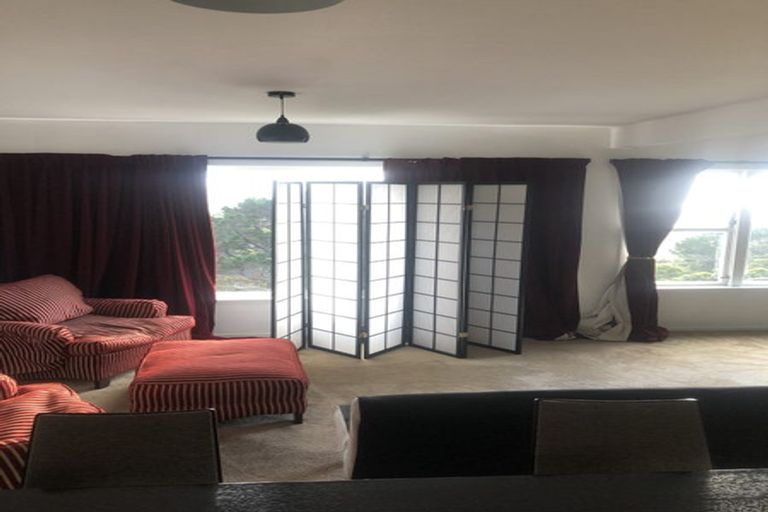 Photo of property in 61 Mortimer Terrace, Brooklyn, Wellington, 6021