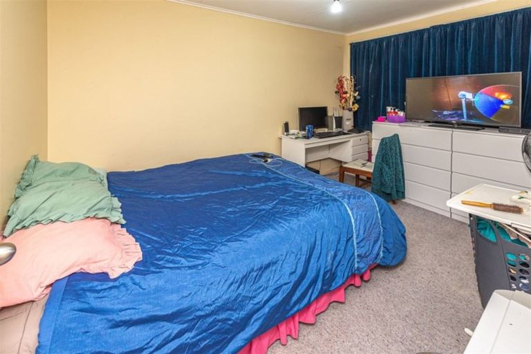 Photo of property in 10 Leamington Street, Castlecliff, Whanganui, 4501