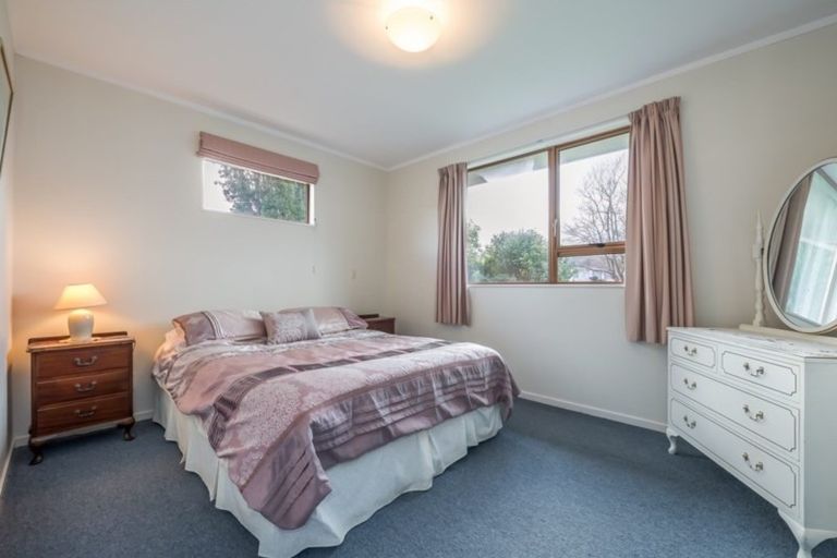 Photo of property in 70 California Drive, Totara Park, Upper Hutt, 5018