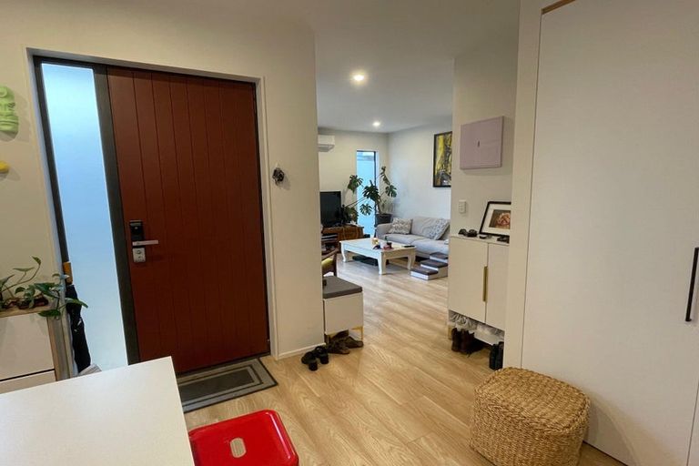 Photo of property in 7/4 Edgerton Road, Te Atatu Peninsula, Auckland, 0610