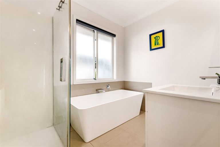 Photo of property in 24b Ribblesdale Road, Henderson, Auckland, 0612