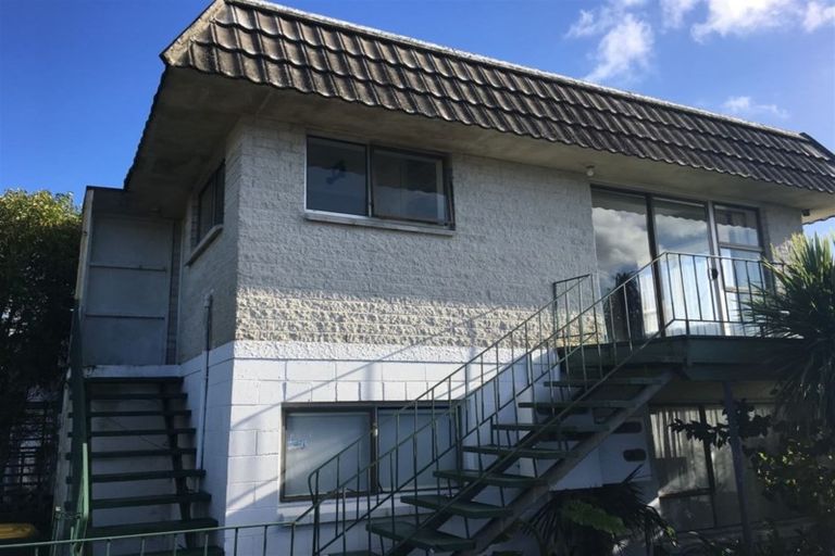 Photo of property in 6/126 Lynwood Road, New Lynn, Auckland, 0600