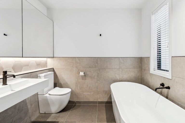 Photo of property in 13 Lakewood Lane, Cambridge, 3434