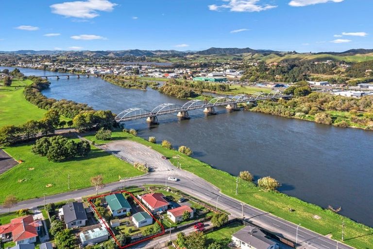 Photo of property in 24 Riverview Road, Huntly, 3700